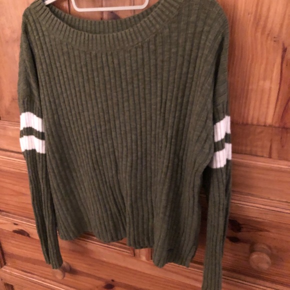 Hollister size M green sweater w/ cream bands - Picture 4 of 6